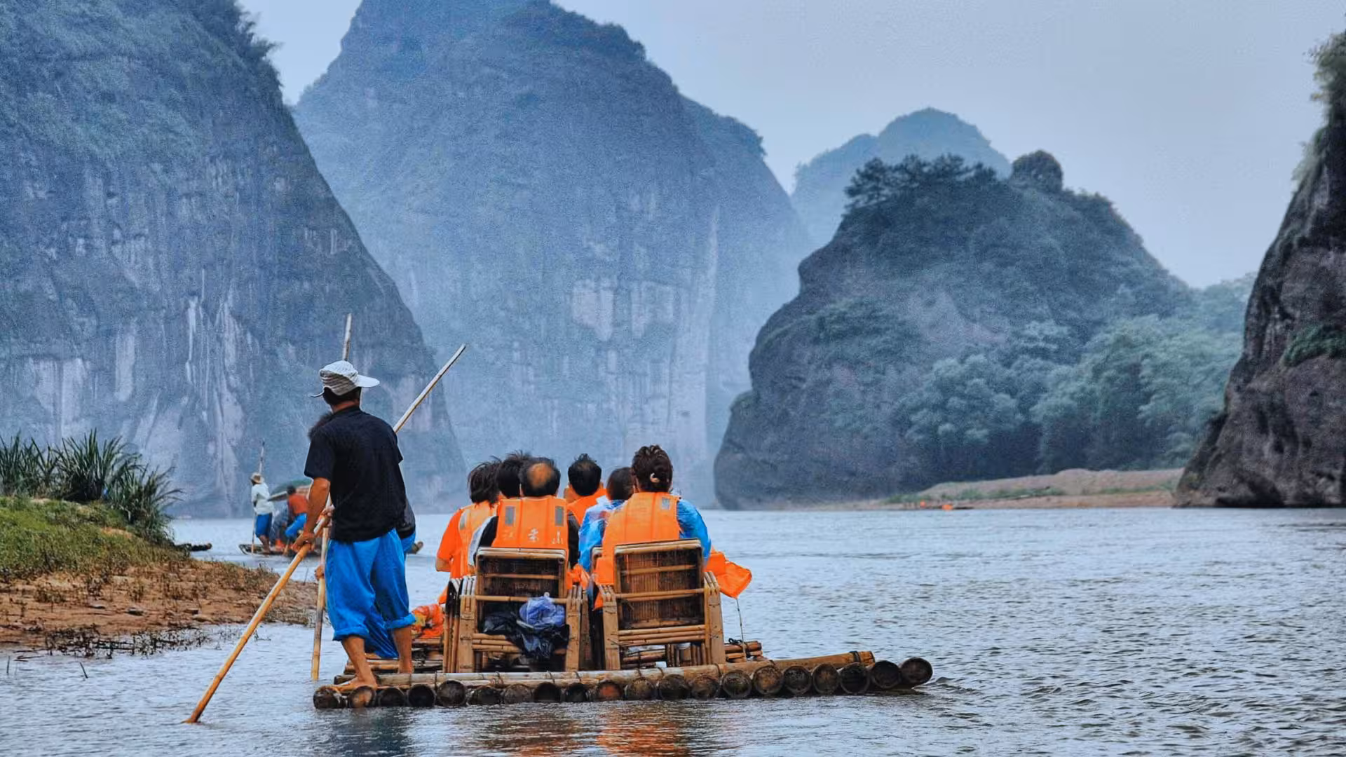 How Local Experiences Are Replacing Tourist Attractions